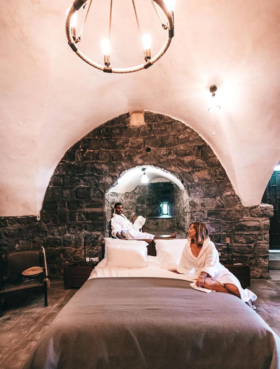 Dona Castle Hotel Тиберия Екстериор снимка