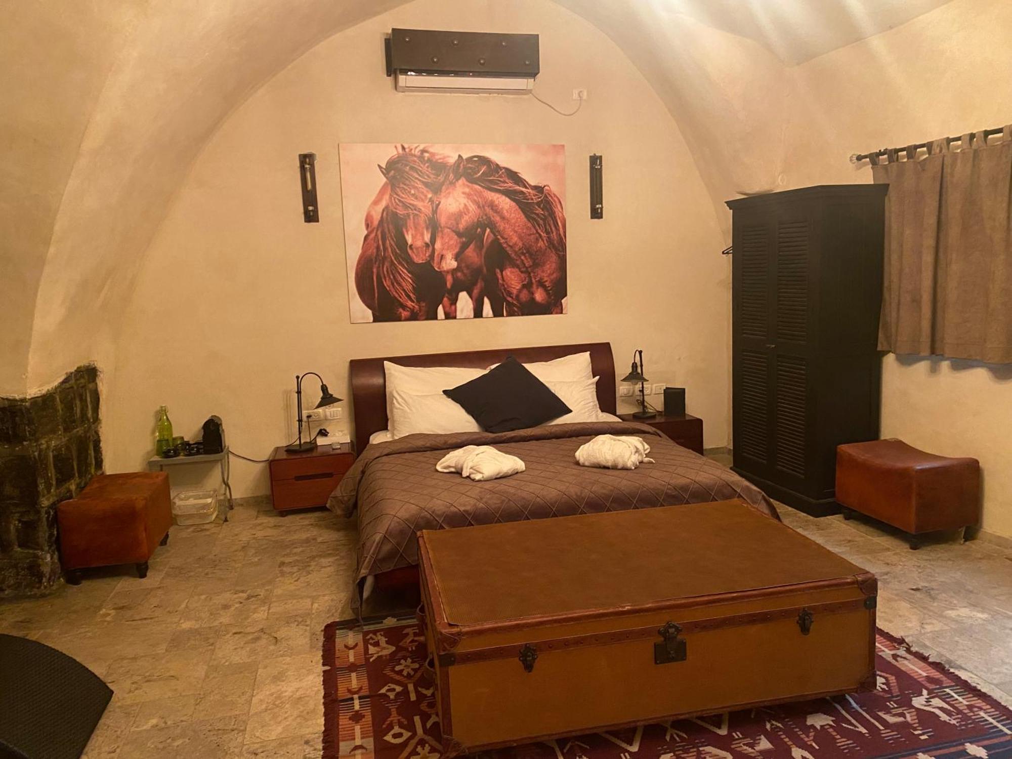 Dona Castle Hotel Тиберия Екстериор снимка