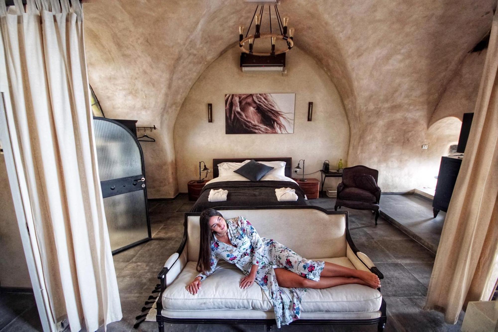 Dona Castle Hotel Тиберия Екстериор снимка